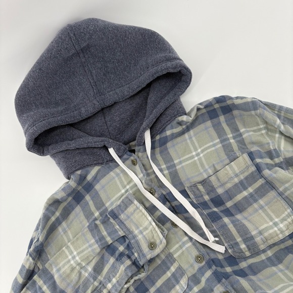 Love‎ Tree Women's Medium Plaid Flannel Shirt Gray Knit Cropped Hoodie - Picture 1 of 4